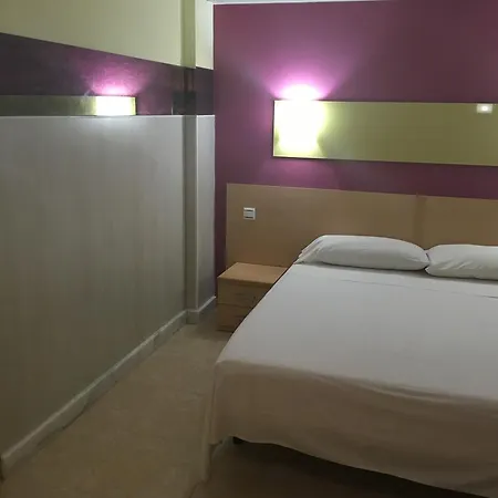 公爵旅馆 3* 甘迪亚
